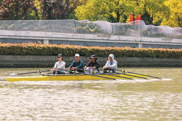 的第一次旋, 正在南安普 的第一次旋, 正在南安普