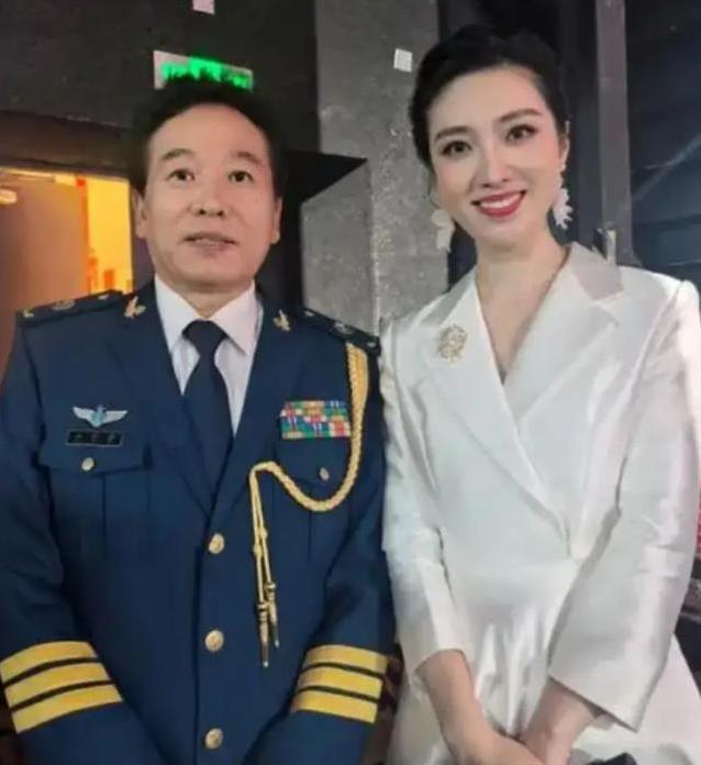 早上四点起, 她那股自然 早上四点起, 她那股自然